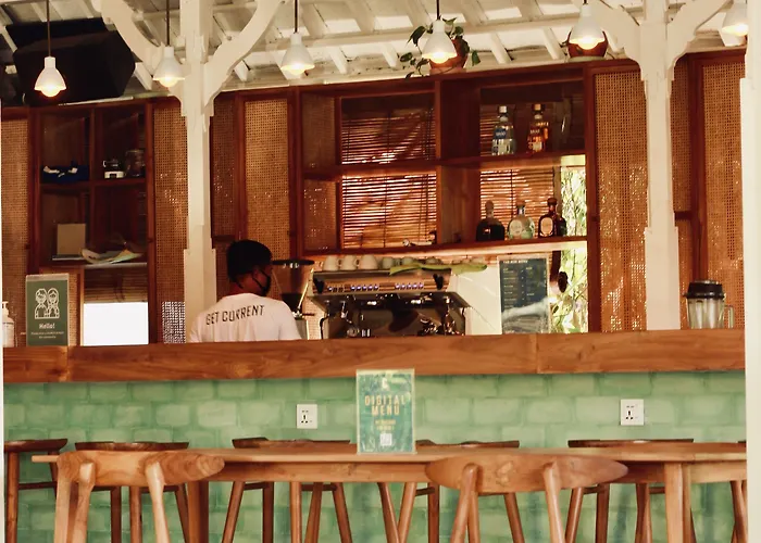 Outpost Coliving 3*