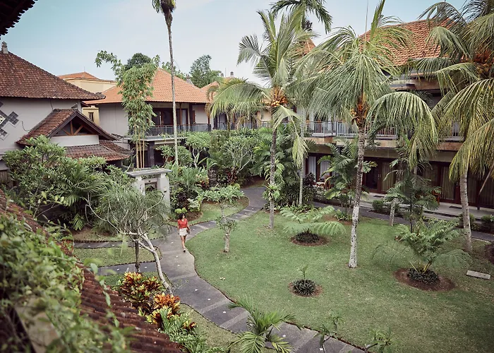 ホテル Outpost Coliving 3*