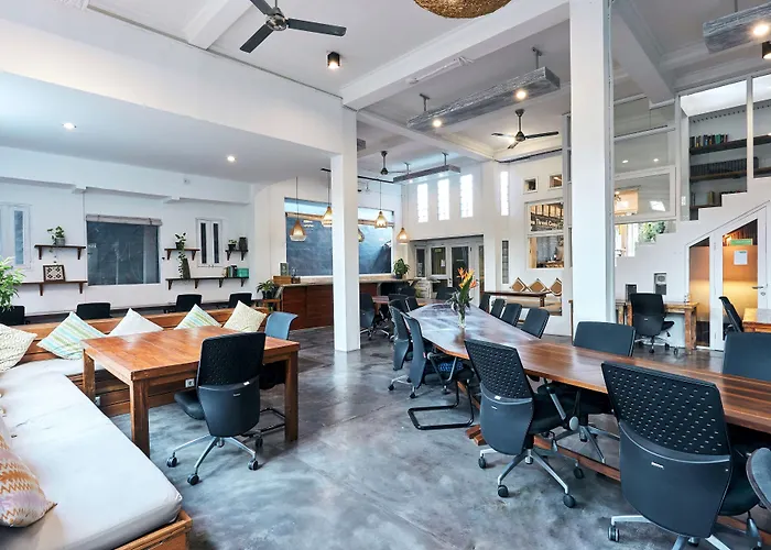 Отель Outpost Coliving 3*